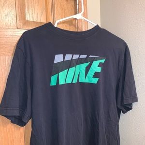 Vintage Men’s Nike Logo T-Shirt